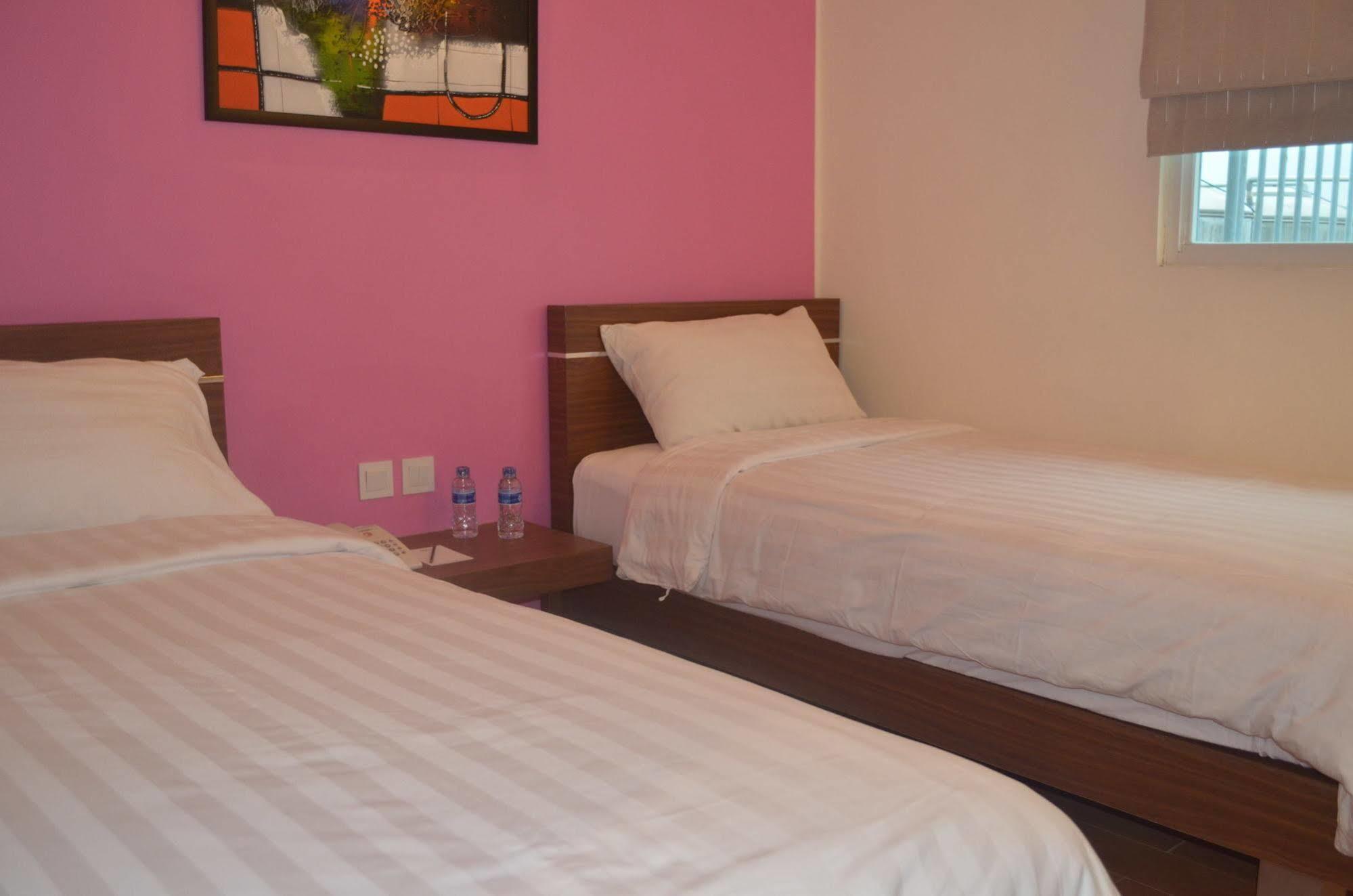 World Hotel Jakarta - Bandengan Exterior foto